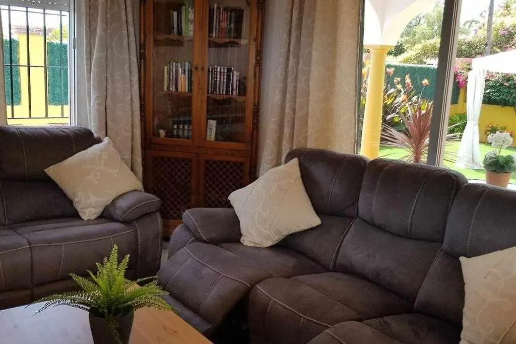 GUADALMINA - Fantástica Villa en Marbella con piscina, playa a 800m